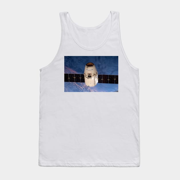 SpaceX Dragon capsule at the ISS, 2014 (C022/8058) Tank Top by SciencePhoto